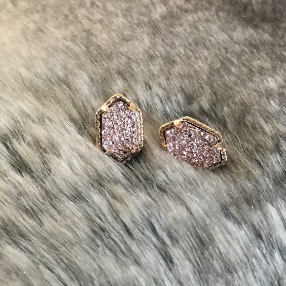 Blush Pink & Gold Dainty Druzy Stud Earrings NEW - Picture 3 of 4